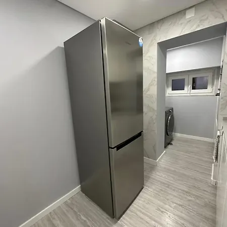Luxury Family Duplex Near Апартаменти Лісабон