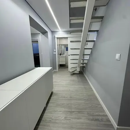 Luxury Family Duplex Near *