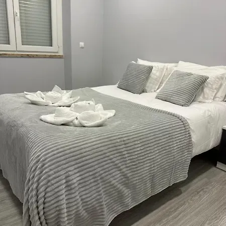 Luxury Family Duplex Near *