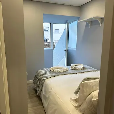 Luxury Family Duplex Near Апартаменти Лісабон