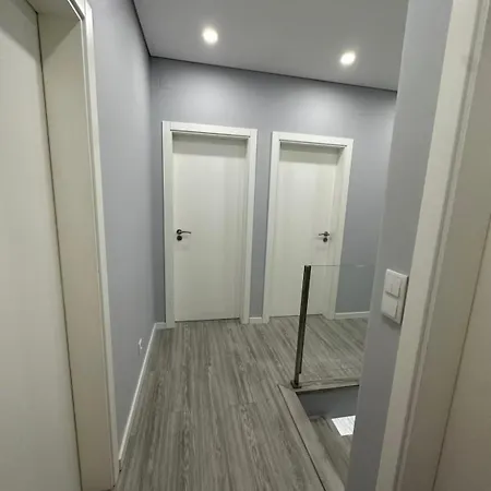 Апартаменти Luxury Family Duplex Near *