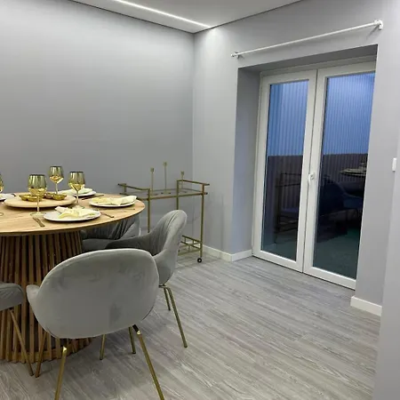 Апартаменти Luxury Family Duplex Near *